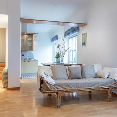 La Vela * サン・バルトロメーオ・アル・マーレ